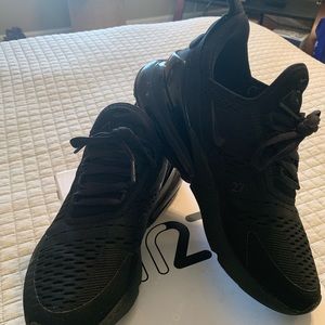 Women’s Nike Air Max 270